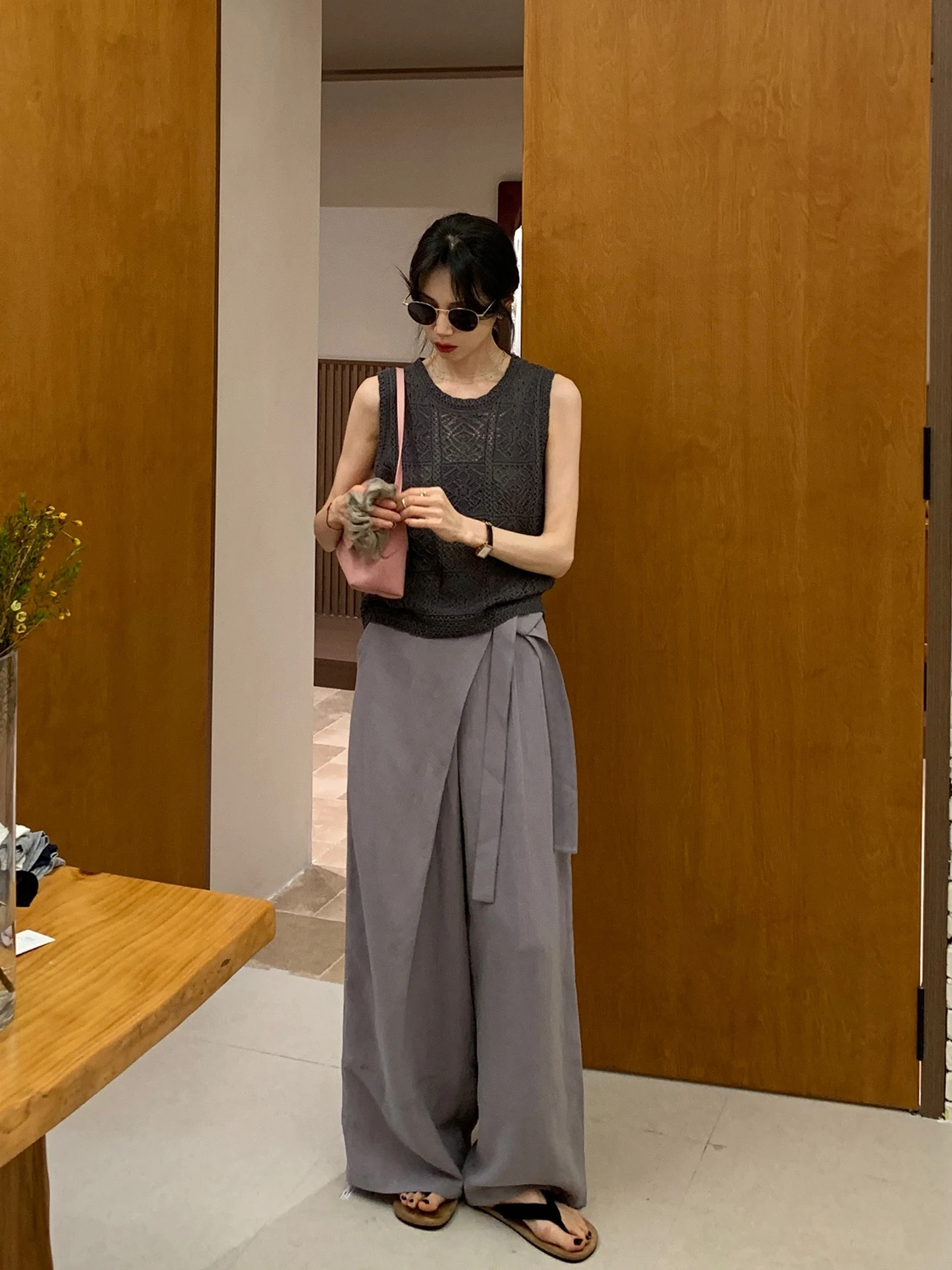 

Комплект BRIVIN: Женский повседневный костюм в корейском стиле, серый, вязаный, с вырезами, весенний, новый, свободный, стройнящий, из двух предметов, с высокой талией, длинные брюки