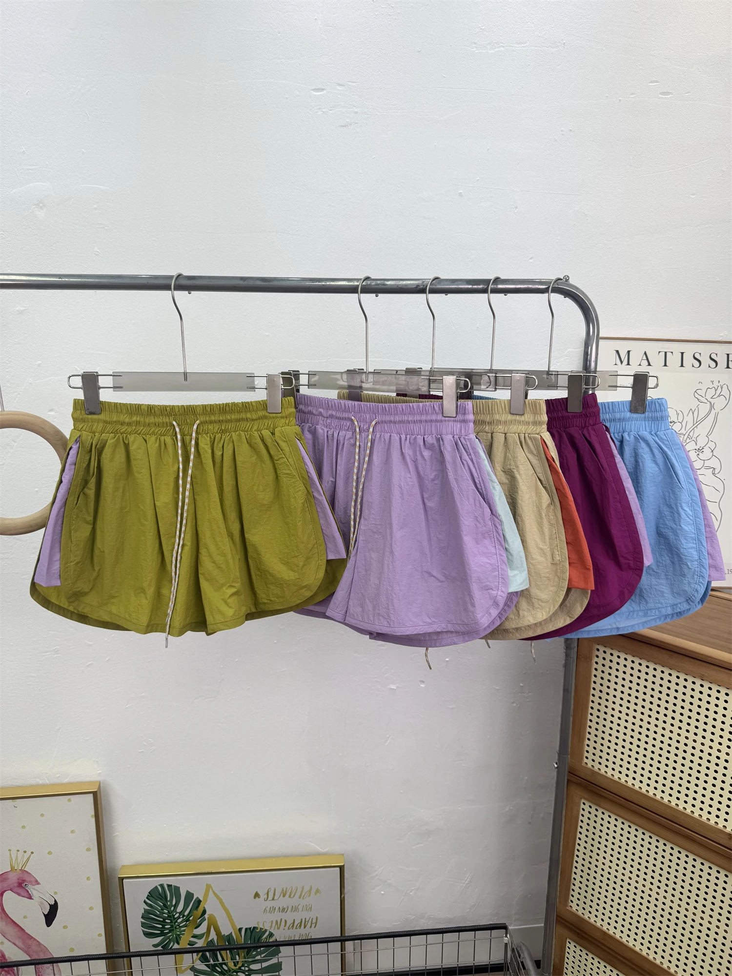

Lightweight Breathable Quick Dry Outdoor Hiking Shorts Women's Sporty Casual High Waist Nylon Fiber Straight Leg Pants