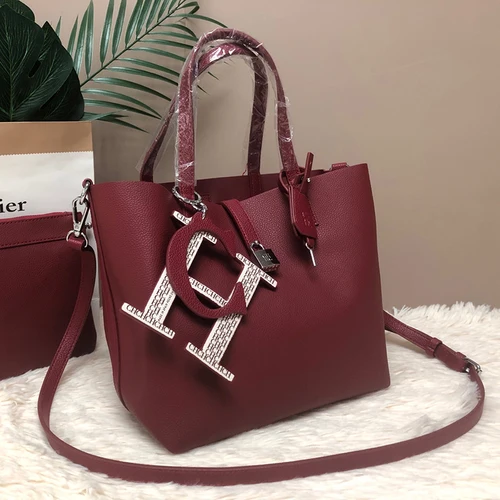 Imagen 2 del producto CH-Bolso de mano de gran capacidad a la moda, bolso de hombro de marca de lujo con diseño de cerradura de Metal multifuncional de alta calidad con bolsillo interior