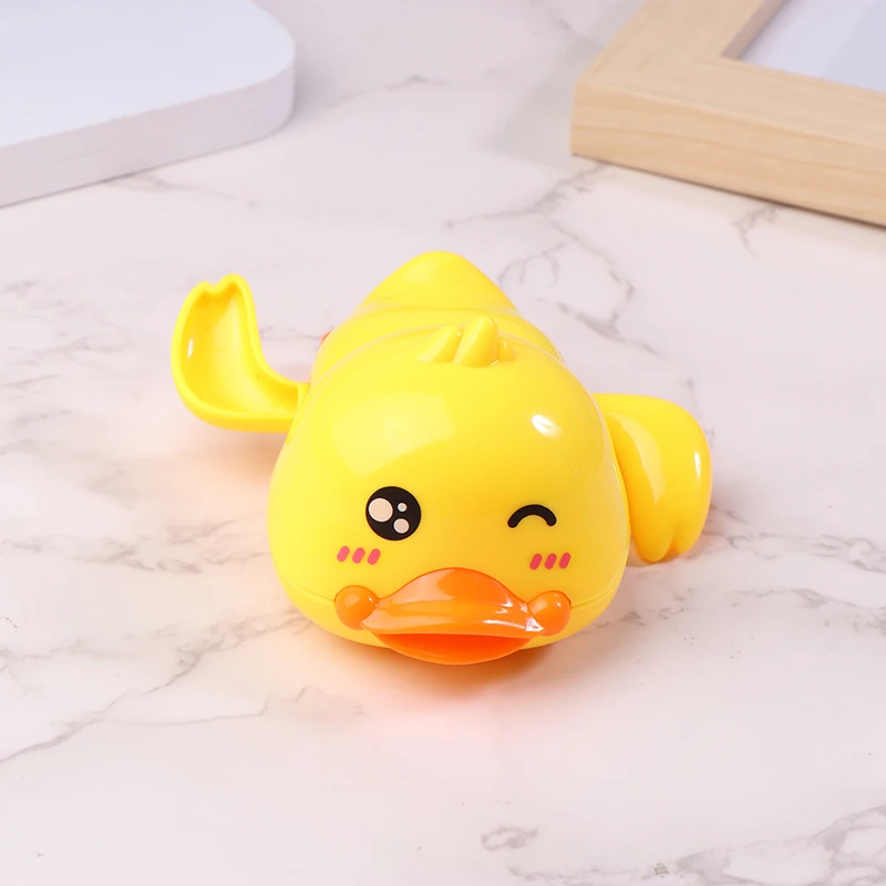 Cute Swimming Duck Toys for Kids, Water Playing, Baby Bath, Toddler Pool, Beach Classic Toy, Water Playing, Chain, Clockwork