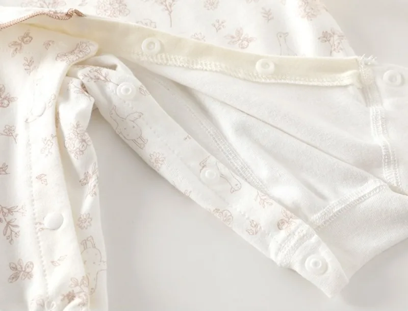 0-18 Monate Baby Unisex Strampler aus reiner Baumwolle, atmungsaktiv, für Neugeborene, Frühling und Herbst, Peter-Pan-Kragen, süßer Strampler, weicher, bequemer, lässiger Einteiler für Kinder – Detail 8