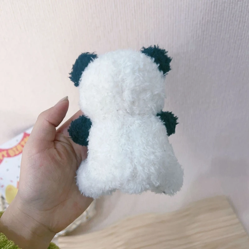 LLavero de Panda de peluche, adornos de animales de peluche, colgante para mochilas, duradero, fácil de usar