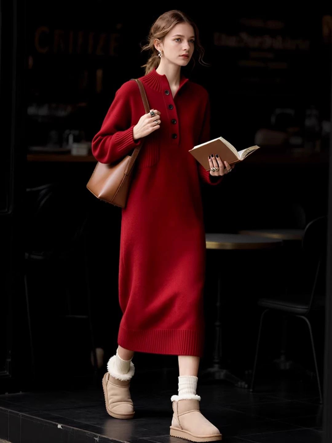 

In winter, the new light-cooked New Year's red knitted cashmere dress with long buttons in the female pocket is slim.