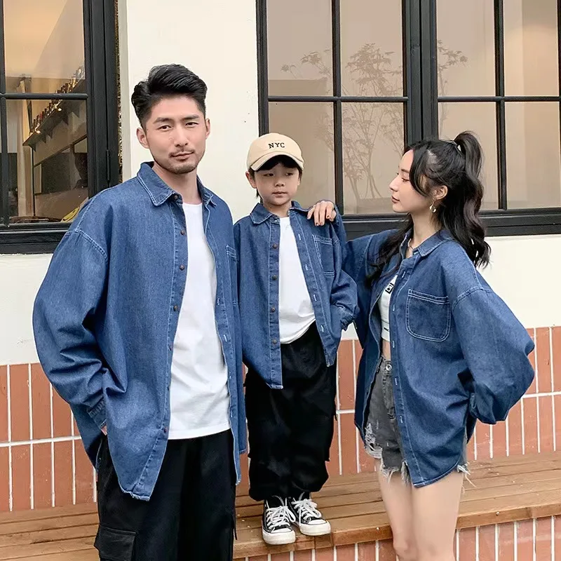 

2024 Full Sleeve Family Matching Outfits Look Denim Mother Daughter Blouses Father Son Shirts Cotton Daddy Mommy and Me Clothes