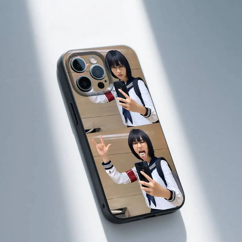 حافظة هاتف ATARASHII GAKKO Suzuka Jpop لهاتف iPhone 16,15,14,13,12,11,Pro,Max,Plus,X,XS,SE,E,Mini,Soft Silicone Black Case