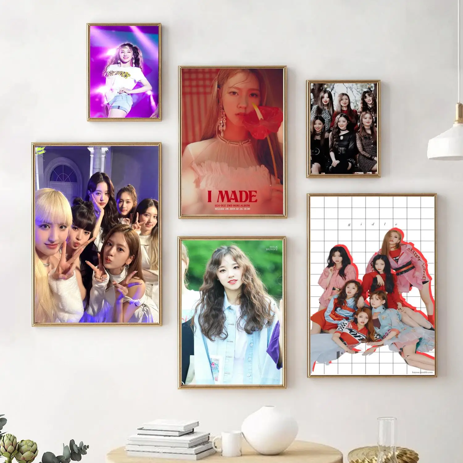 gidle singing Poster Decorative Painting Canvas Poster Wall Art Living Room Posters Bedroom Painting