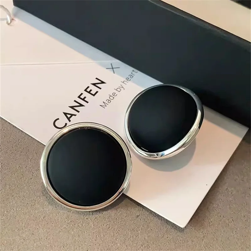 Round Black Natural Stone Frosted Earrings for Women Fashionable Punk style Simple Neutral style Exquisite All-match Jewelry