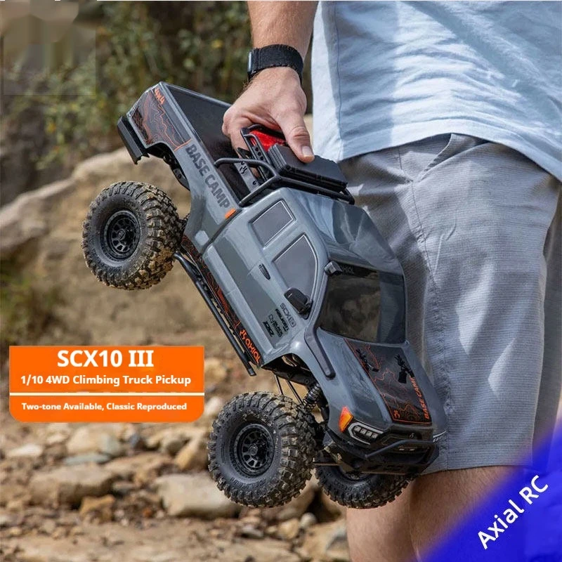 

Внедорожный электрический пикап Axial 1/10 SCX10 третьего поколения с полным приводом и дистанционным управлением для бездорожья