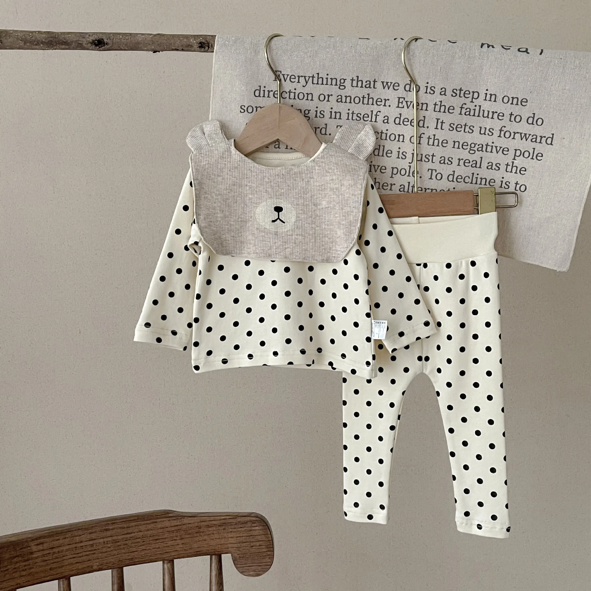 

Baby Clothing Set Spring and Autumn Polka Dot High Waist Set Home Wear Drool Towel Casual Simple Fashionable Three-piece Set