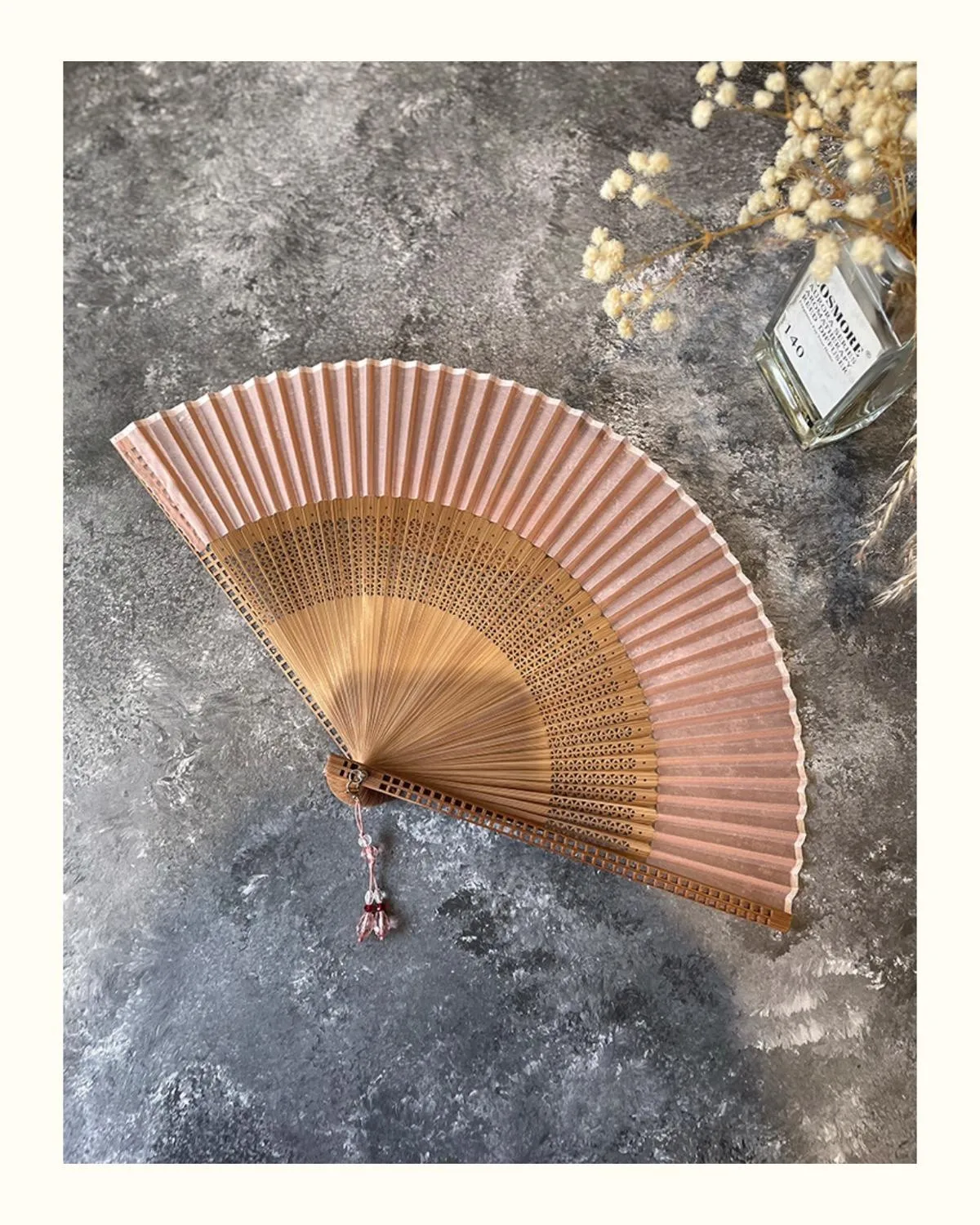 Portable Fan Mini Hand Fan Wedding Gift for Guests Home Bamboo Fan Belly Dancer Lovers Decorative Crafts Matching Cheongsam