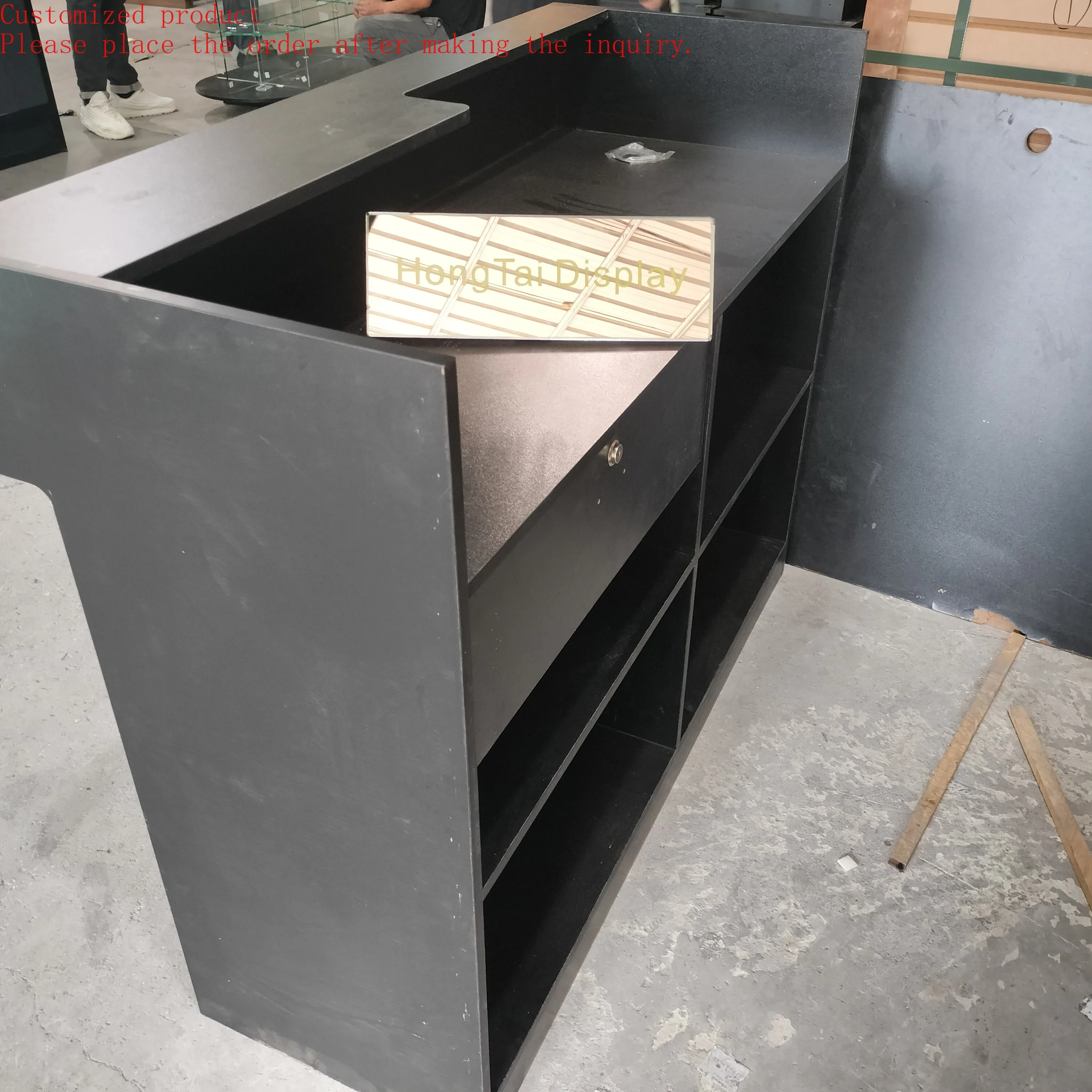 

Custom.Contemporary Black Display Counter with Lockable Storage Ideal Choose for Retail Showcasing and Merchandising