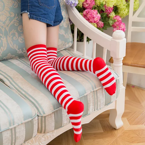 Imagen 2 del producto Calcetines largos a rayas rojas y blancas hasta el muslo para mujer, medias largas de algodón hasta la rodilla, medias de punto cálidas para fiesta de Cosplay