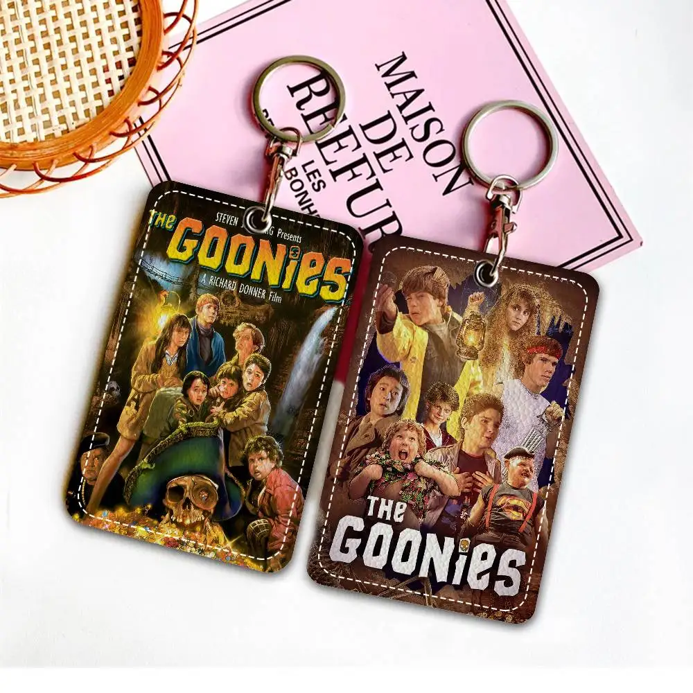 

Классические кинокарты The Goonies: канцелярские принадлежности, брелоки для кредитных карт для мужчин и женщин, держатели для студенческих и ID-карт, держатели для удостоверений личности.