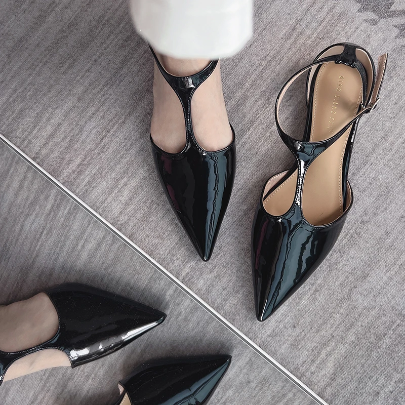 Golden New In T-Strap Women Sandals Shoes 2023 Designer Footwear Female Fashion Pointed Toe Shallow Flats Sandals Ladies Shoes