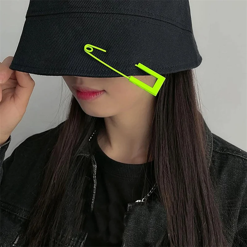 Baru sederhana dan indah neon Pin bros Sweater Suit syal topi aksesoris untuk manis dan lucu wanita perhiasan hadiah 10pcs