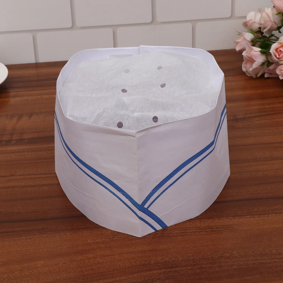 50pcs Disposable Chef Hats Lightweight Headgear Simple Kitchen Accessories for Cooks Red