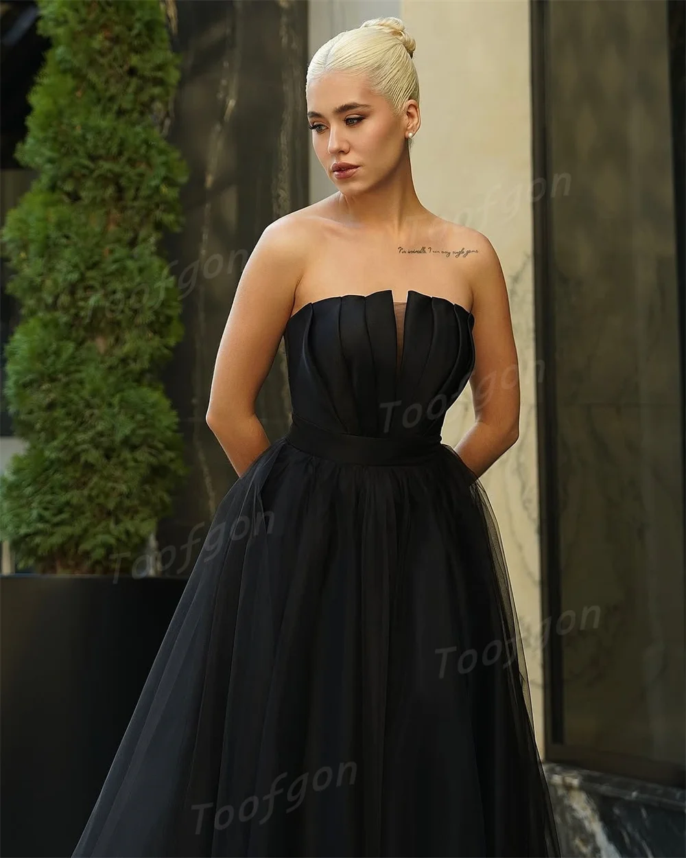 Toofgon Vestidos de noche negros con cuello festoneado Vestidos de fiesta de tul de una línea personalizados Vestidos de fiesta hasta el té para ocasiones especiales