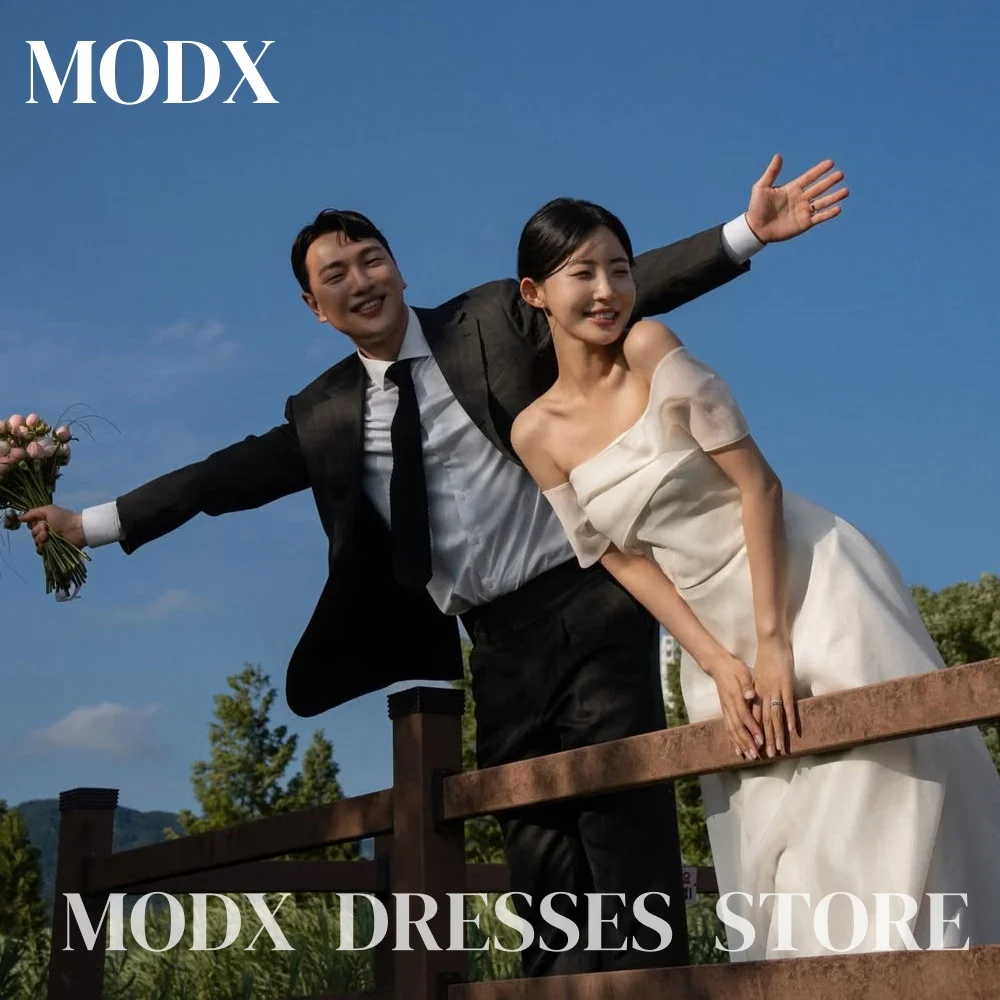 

MODX Elegant Korea Organza Lvory A-line Wedding Dresses Off Shoulder Pleat 웨딩드레스 Korea Photoshoot Customised Bride Gowns 2025