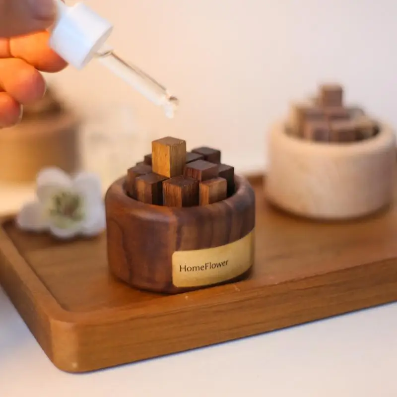 1/5/10pcs Essential Oil Aromatherapy Diffuser, Fragrance Ornament, Indoor Scent Diffuser, Long-Lasting Scent Lock Diffuser Wood