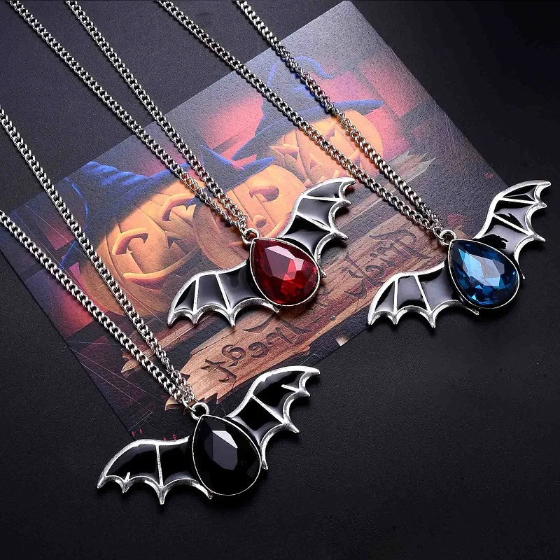 Gothic Vampire Bat Necklace for Women Girl Charms Punk Choker Chain Collar Party Cosplay Jewelry Goth Necklaces Halloween Gift