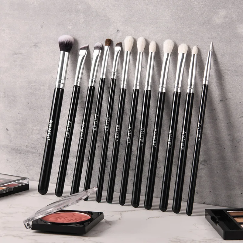 مجموعة فرش مكياج للعين بمقبض خشبي مكونة من 12 قطعة - مجموعة كاملة من فرشاة مزج ظلال العيون والحاجب والشفاه المحمولة فرشاة تجميل احترافية