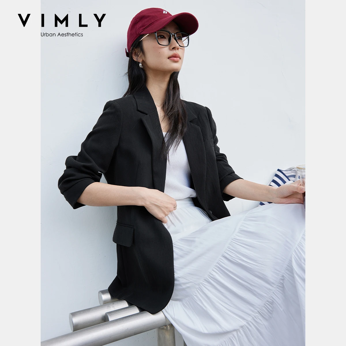 VIMLY المرأة سترة سوداء أنيقة سترة أنيقة تحمل شعار لعبة البيسبول 2025 ربيع الخريف مكتب ارتداء الراقية ملابس خارجية فضفاضة السيدات الملابس A0506