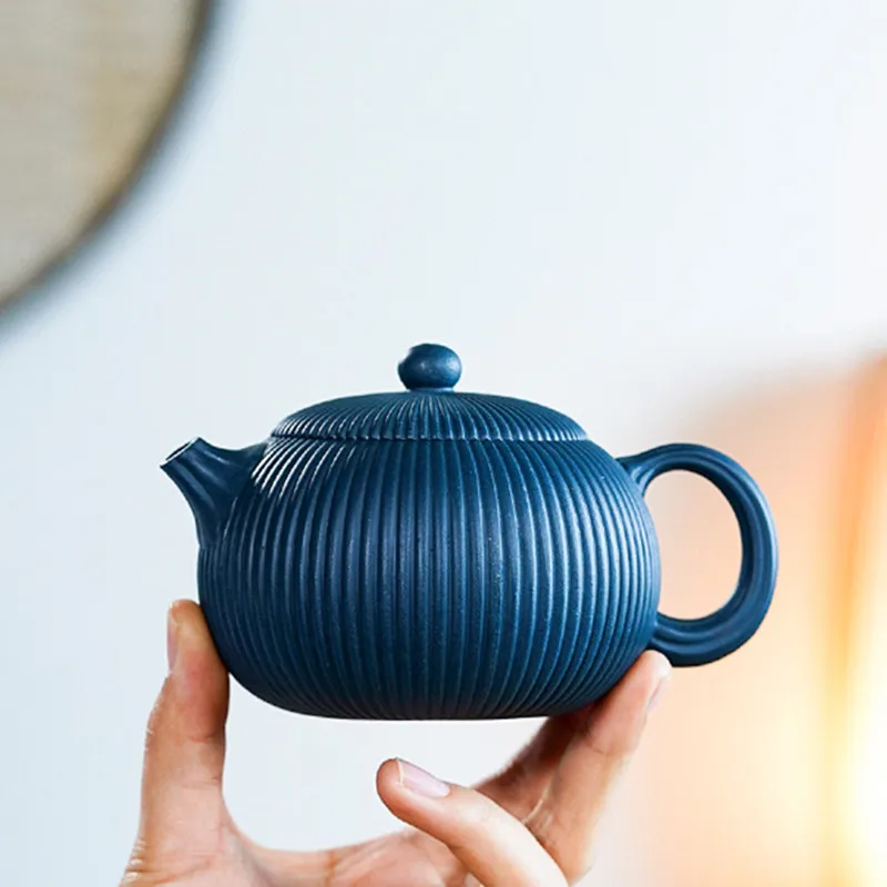 250ml Yixing Famous Purple Clay Teapots Handmade Stripes Xishi Tea Pot Raw Ore Azure Mud Beauty Kettle Authentic Zisha Tea Set