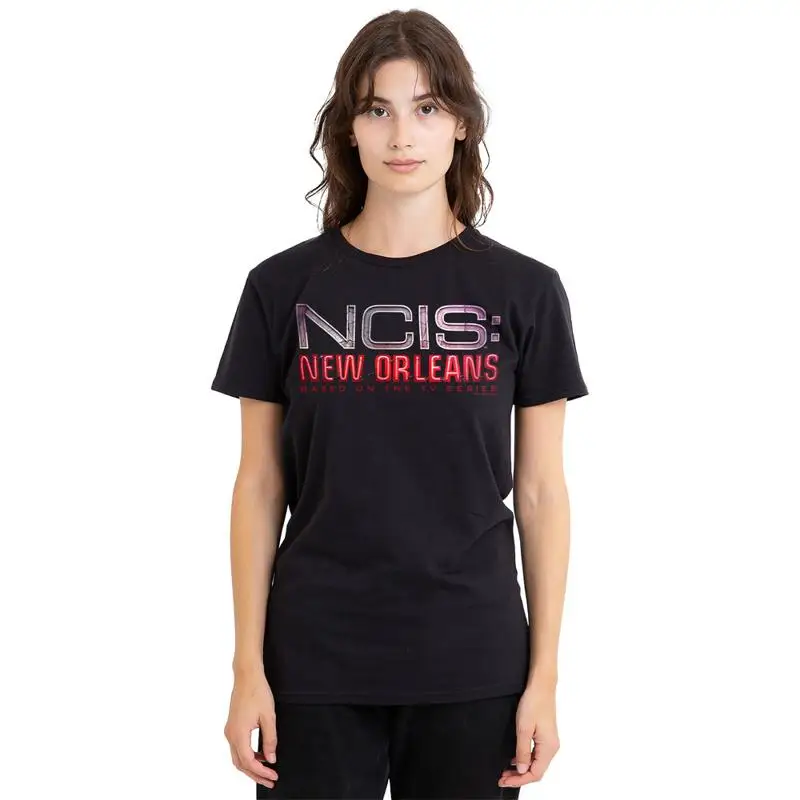 تي شيرت Ncis New Orleans Neon Sign للسيدات مقاس S 2Xl أسود