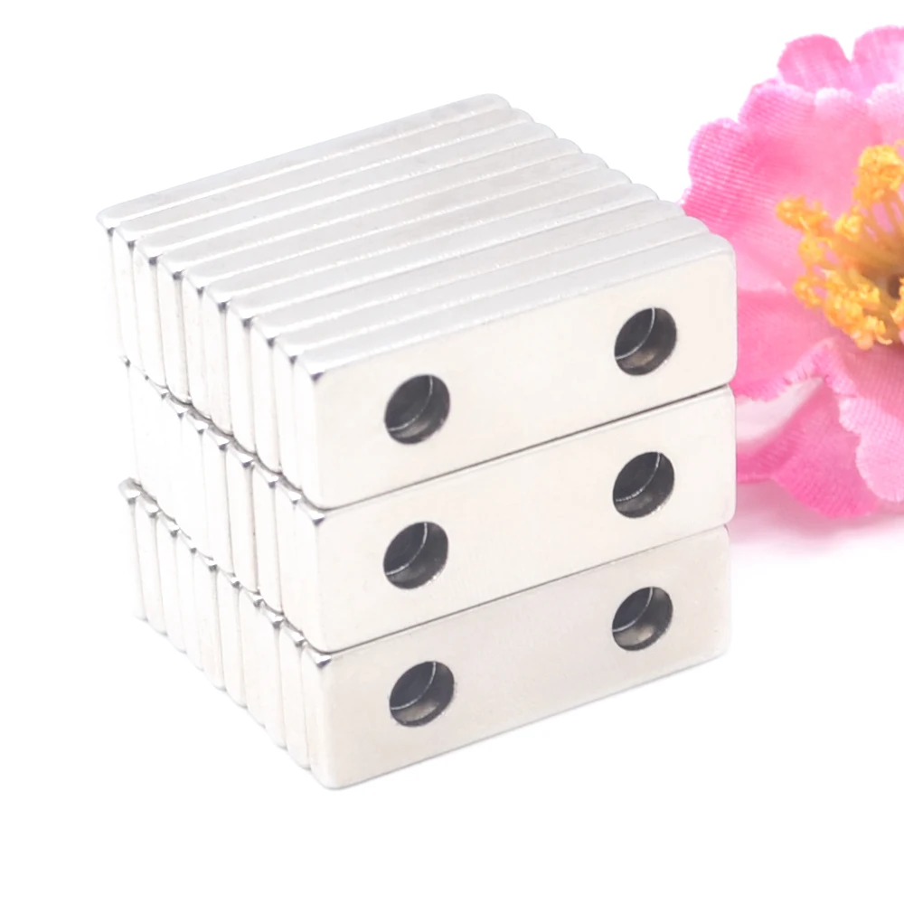 1-200pcs magnet strong magnetic patch 30 * 10 * 3 mm hole 4mm square strong neodymium magnetic steel small magnet with 4mm holes