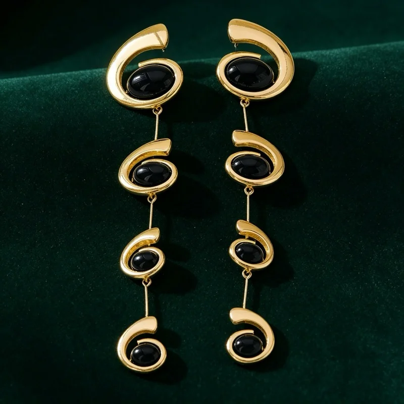 Women Art Deco Style Linear Earrings Gold Tone Musical Note Shaped Frames With Dangling Black Stones Trendy Formal Ear Accessori
