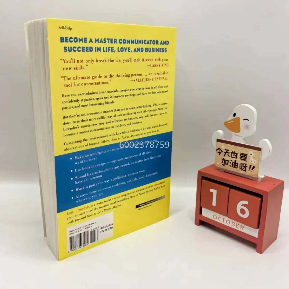 Papierbücher „How To Talk To Anyone“: 92 kleine Tricks für große Erfolg