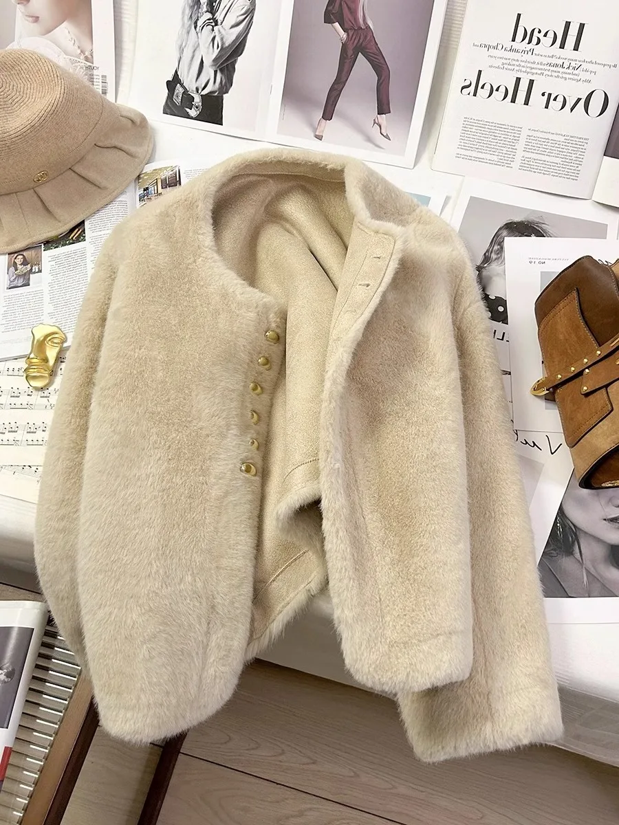 

Women Off White Faux Fur Coat Warm Fashion Sheepskin Overcoat Harajuku Vintage Outerwear Plush Teddy Coats 2000s Clothes Winter