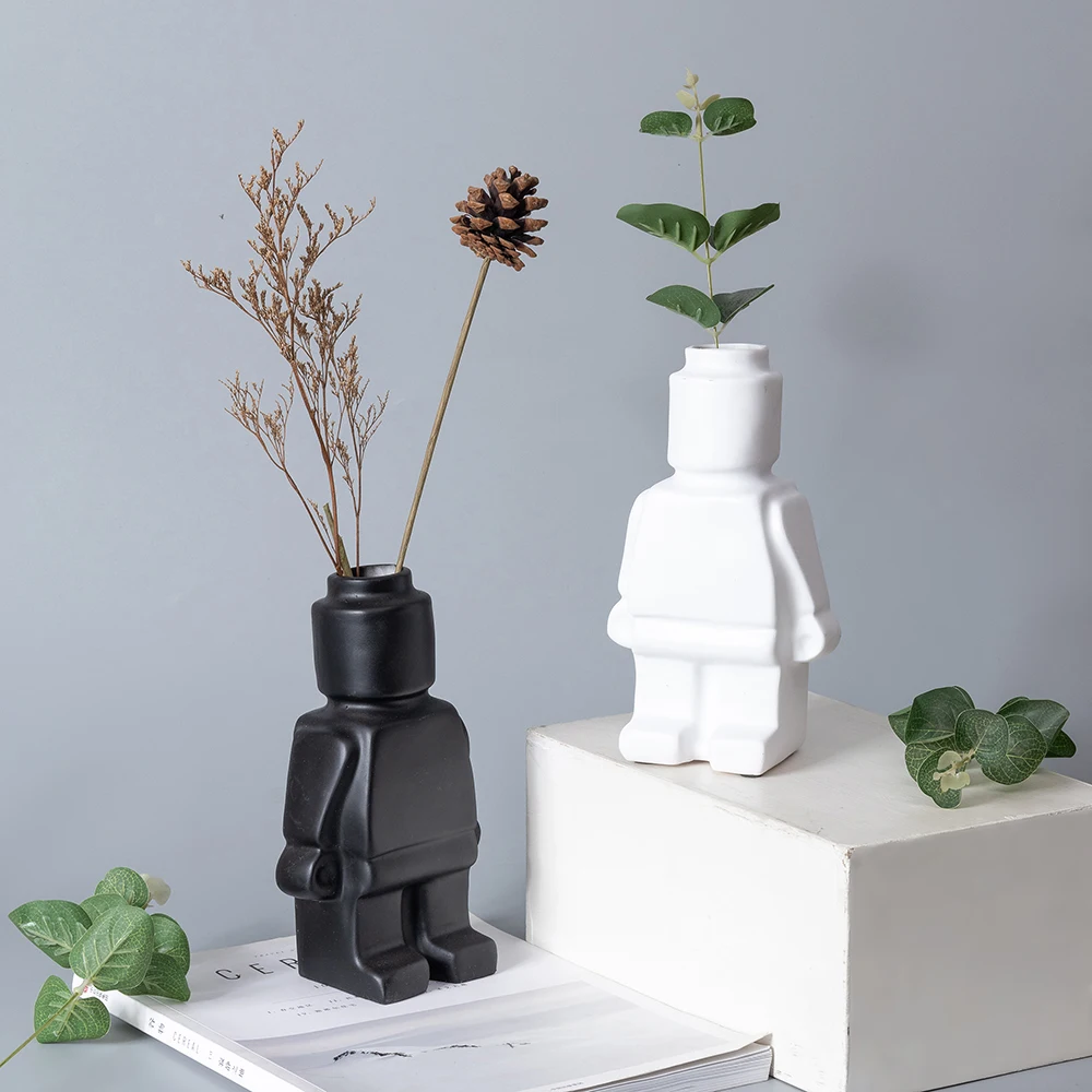 Nordic Style Ceramic Robot Vase Indoor Flower Pot Modern Home Interior Decoration White Goods Decoration Office Desk Decoration