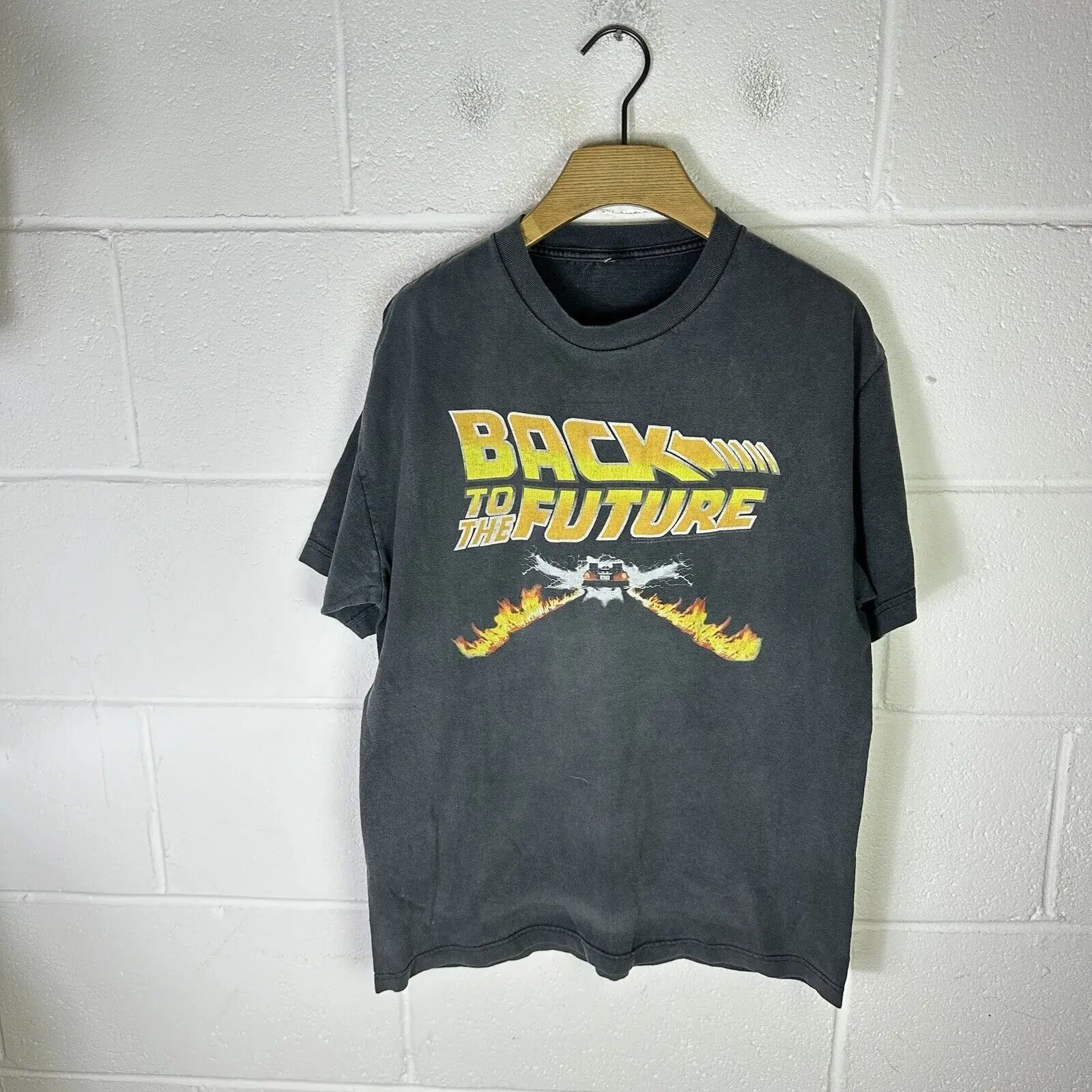 

Винтажная Мужская футболка «Назад в будущее», средний черный Универсальный студийный фильм Y2K