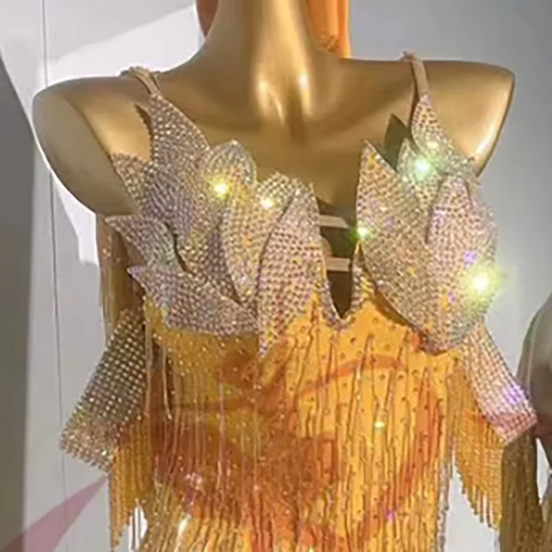 vestido-de-danca-latina-high-end-personalizado-peito-com-broca-pena-cauda-vestido-chacha-tango-feminino-adulto-palco-roupas-profissionais