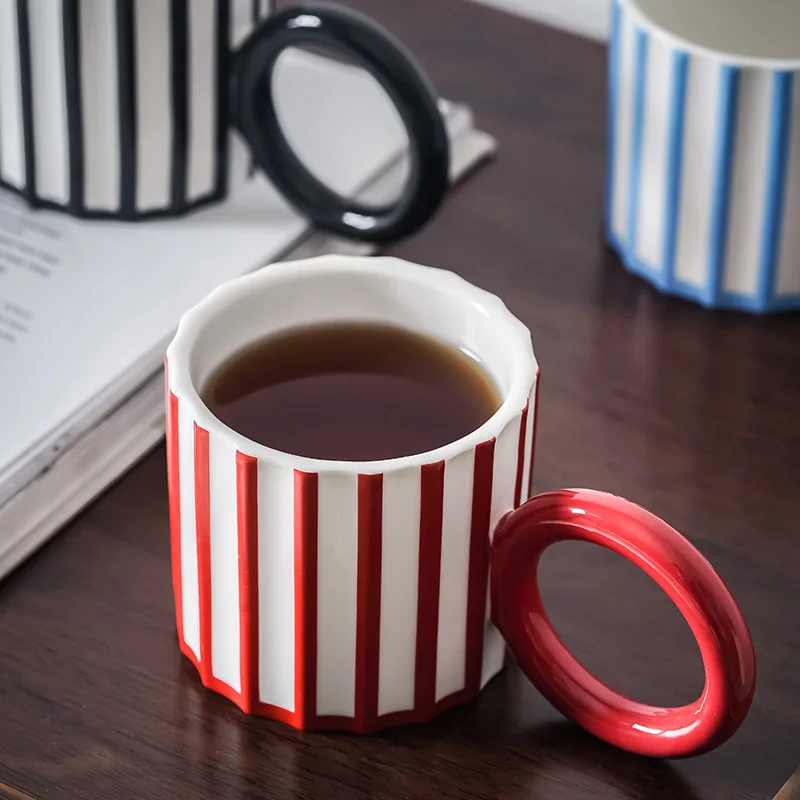 350ml Ceramic Stripe Style Mug Modern Simple Wine Red Creative Large Round Ring Handle Vertical Stripe Water Cup Mugs