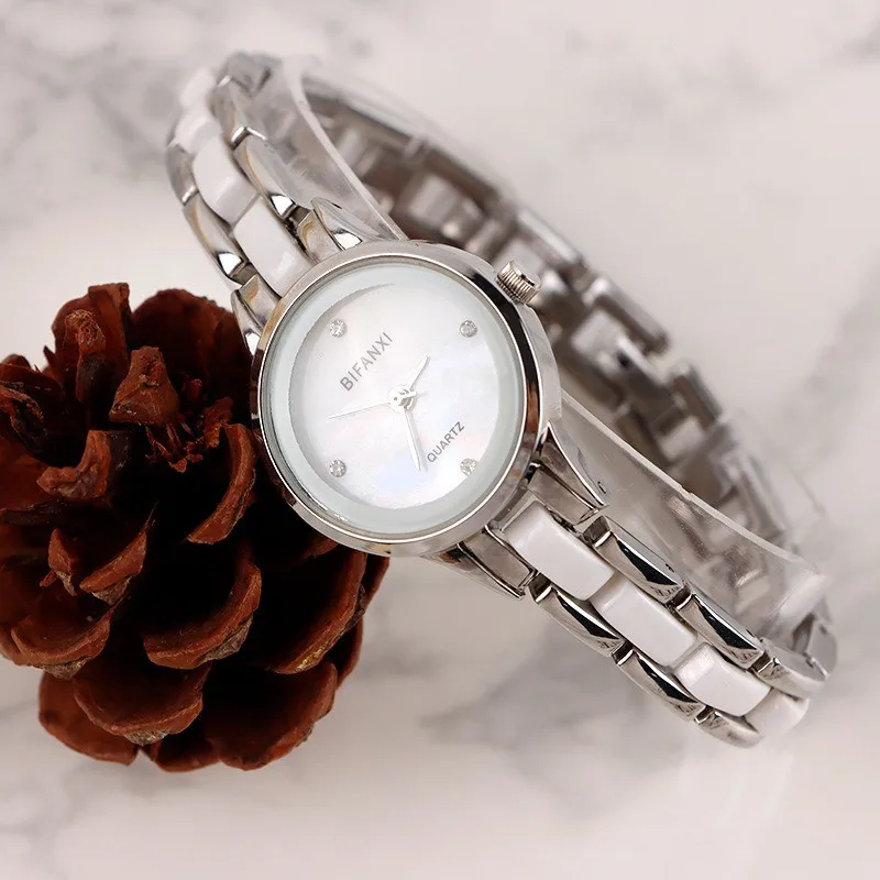 Ladies watches, silver metal Joker watches fashion Joker fashion luxury elegant quartz watches