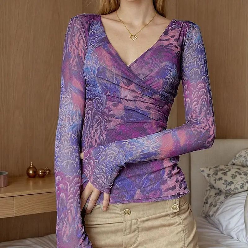 T-shirt a maniche lunghe in vita pieghettata con scollo a V sbavato viola americano autunno nuovo