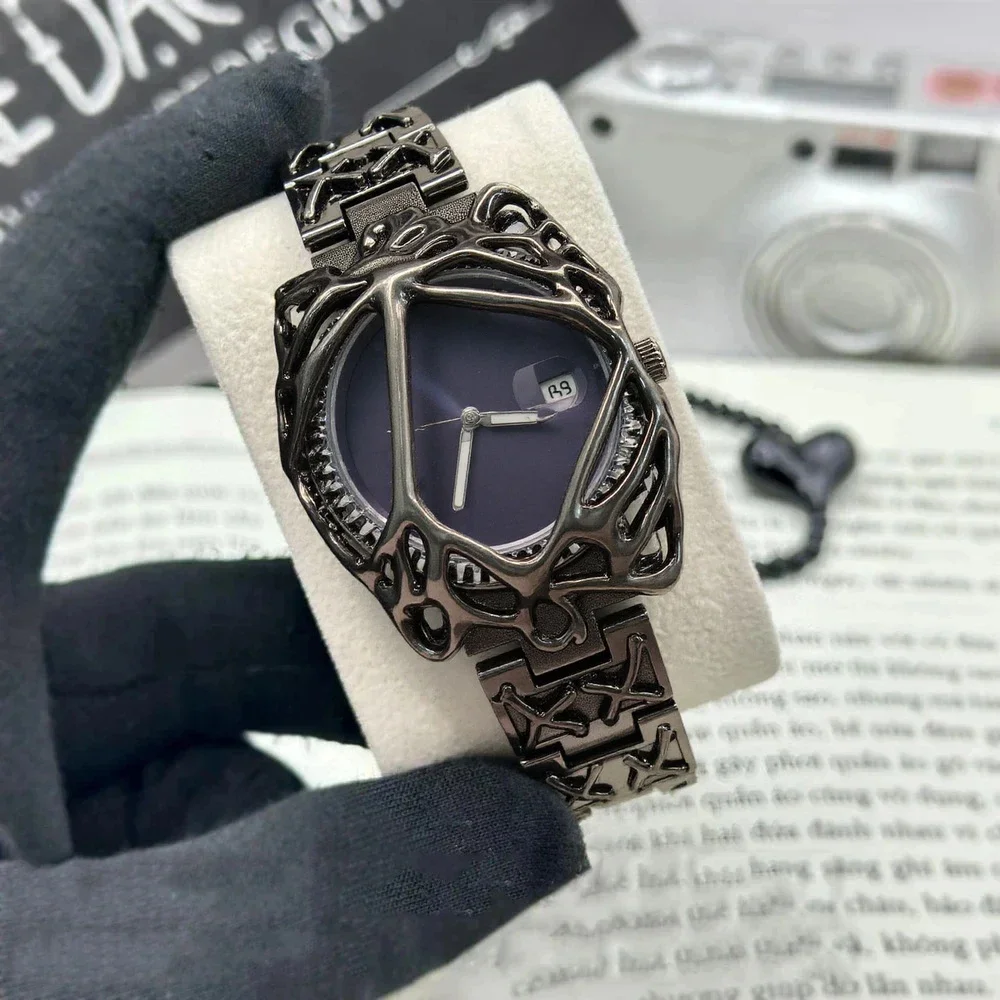 Unique Antique Alabaster Y2k Black Green Dial Unisex Quartz Watch