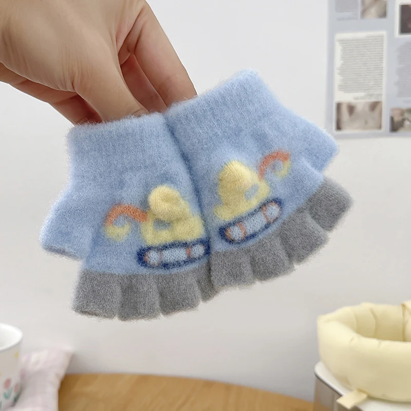 2025 겨울 신상 아기 소녀용 장갑 귀여운 굴착기 모양 손가락 따뜻한 반장갑 소년용 장갑 0-2세