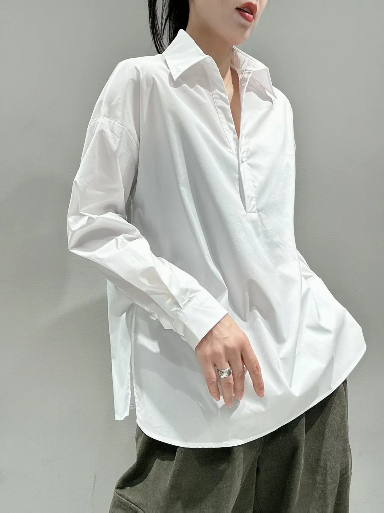 

Laid-ba Sle White Long Sve Women's irt Korean irt Spring 2026 New Arrival Silk Material Straight Cut Commute