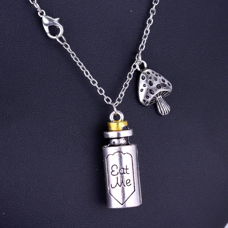 Alice in Wonderland Vintage Silver Pendant Necklace Medicine Bottles Metal Necklace for Women Charm Jewelry Accessories Toy Gift