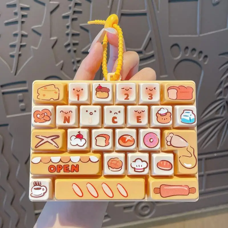 26 Keys Simulated Keyboard Stress Relief Keychain Pendant Desktop Ornament Backpack Decor Toy Creative Present For Students