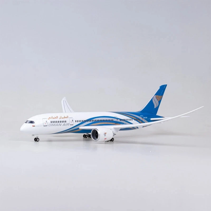 47 سنتيمتر 1/130 مقياس طائرة 787 B787 طائرة عمان طيران طيران ث الضوء والعجلة دييكاست البلاستيك الراتنج نموذج طائرة لعبة للأطفال