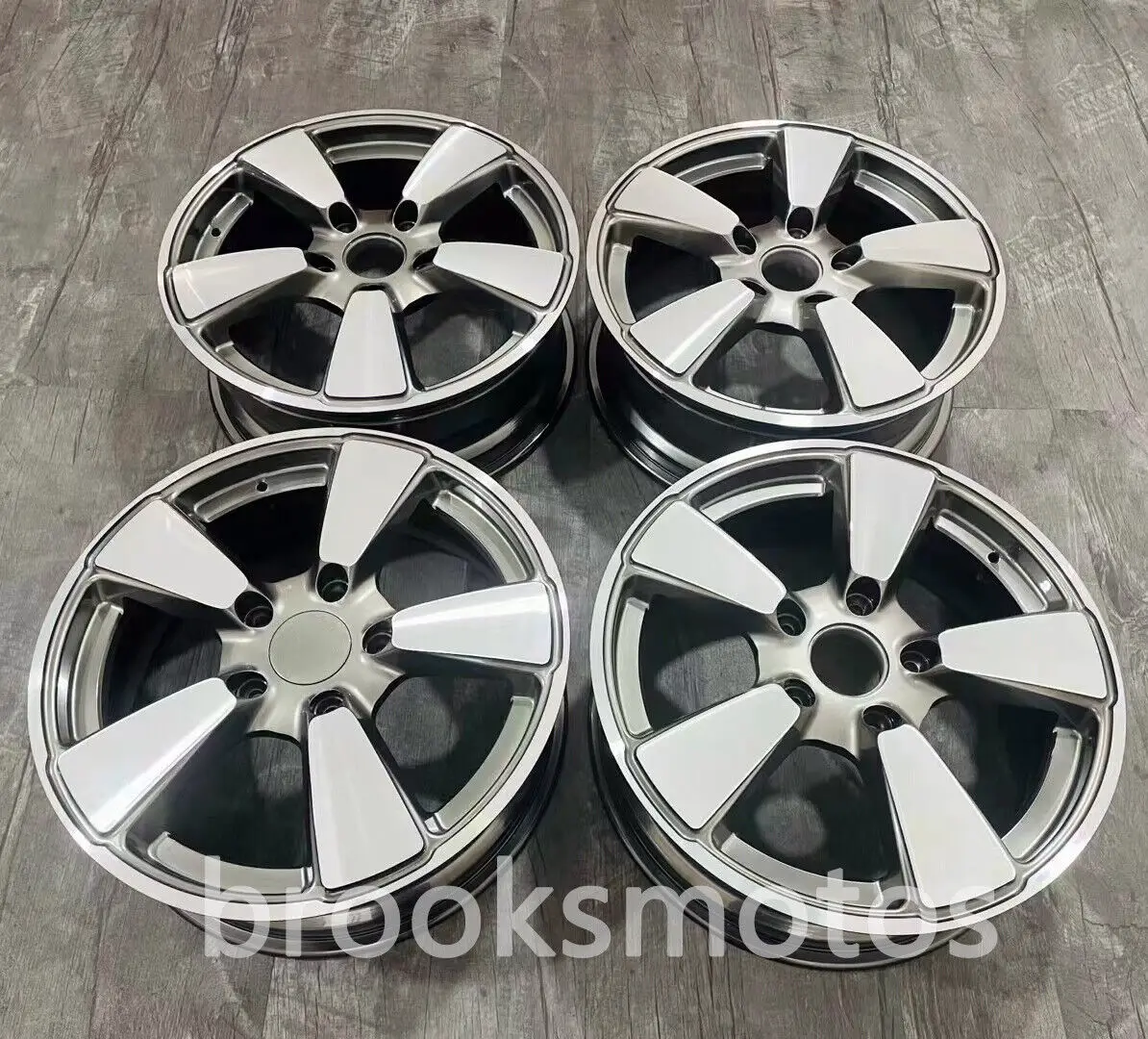 

НОВЫЕ СЕРЫЕ КЛАССИЧЕСКИЕ ОБОДКИ НАГРУЗНЫХ КОЛЕС 18 ДЮЙМОВ, ПОДХОДИТ ДЛЯ PORSCHE 911 993 18X8 18X10