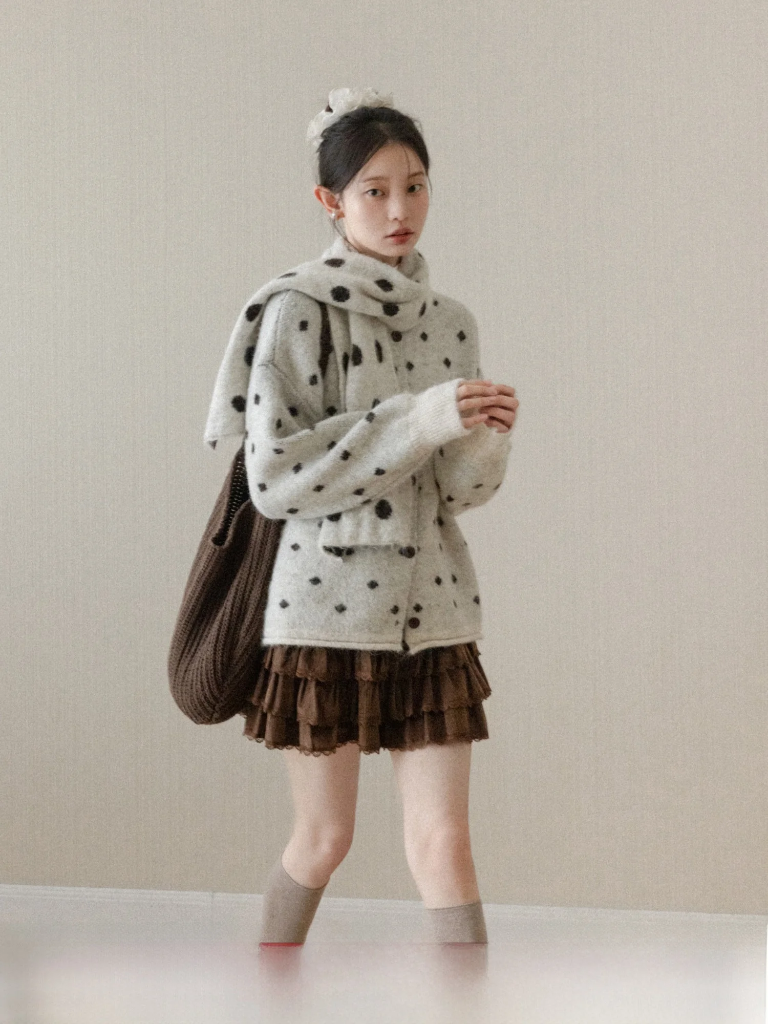 

Retro Polka Dot Knitted Open Cardigan Sweater Women's Loose Outerwear Winter New Sle Casual Chic Scarf Matching Design