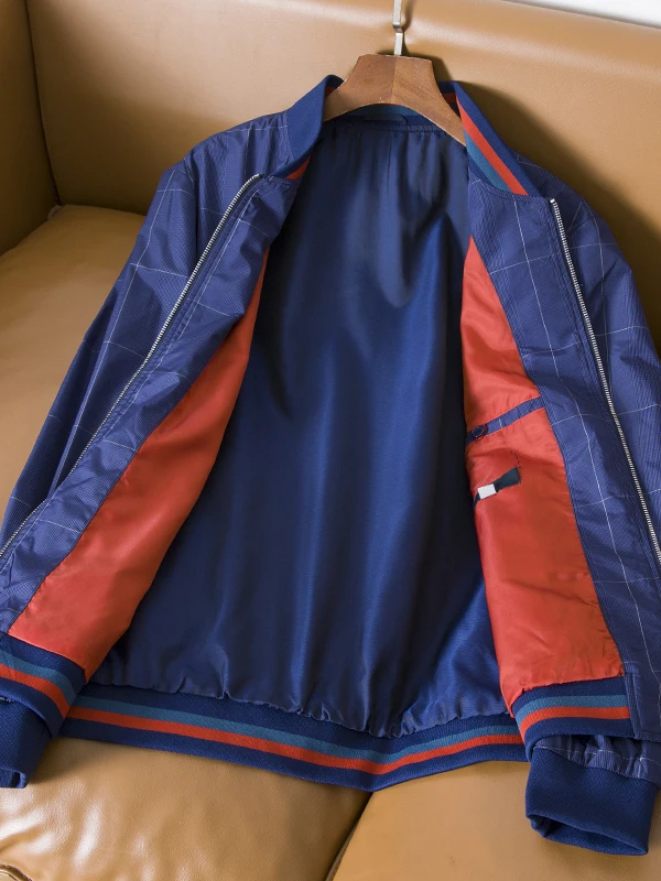 

Универсальная мужская куртка свободного кроя. Молодежная повседневная верхняя одежда для поездок на работу. Полиэфирное волокно. Весенне-осенний сезон. Длинная молния.