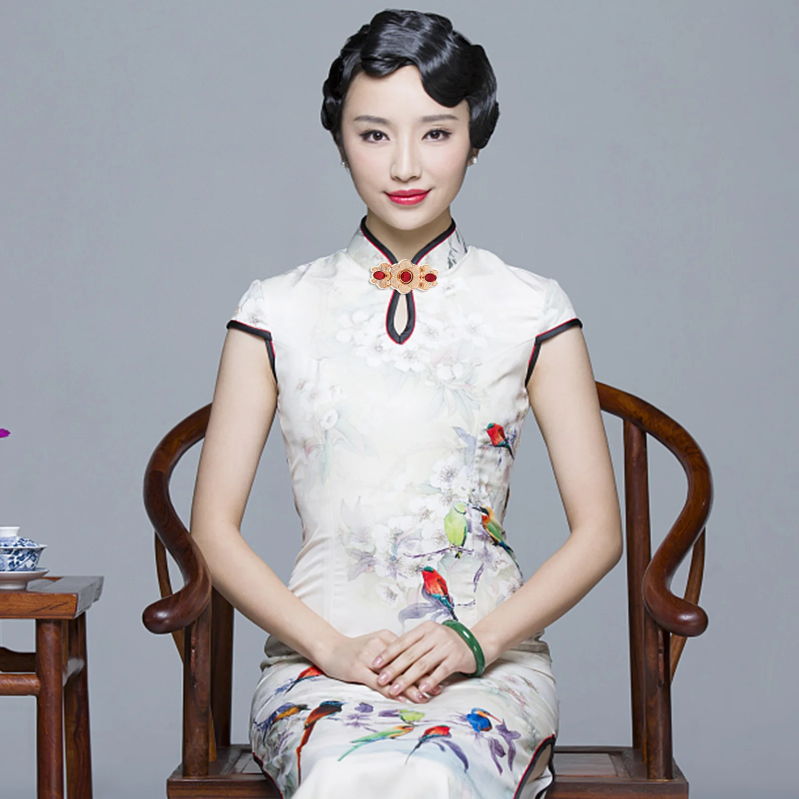 

8pcs Cheongsam Buckle 13X31mm Bright Gold Metal Hooks Chinese Style Han Suit Retro Cape Decorative Buttons Durable Quality