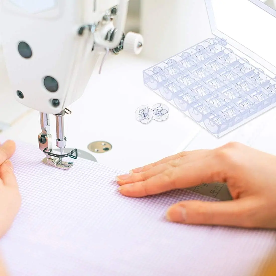 25Pcs Clear Spools Sewing Machine Bobbin Empty Bobbin Holder Plastic Storage Box for Home DIY Sewing Accessories Tools