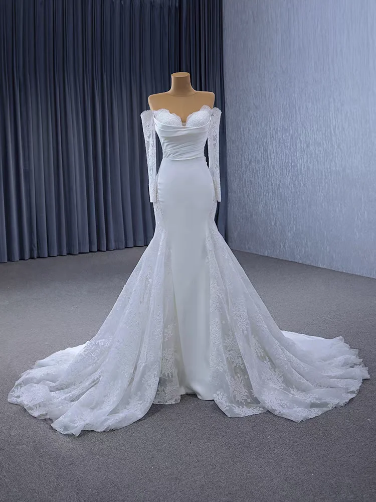 Abito da sposa in pizzo, abito da barca in raso Nit, abito a sirena